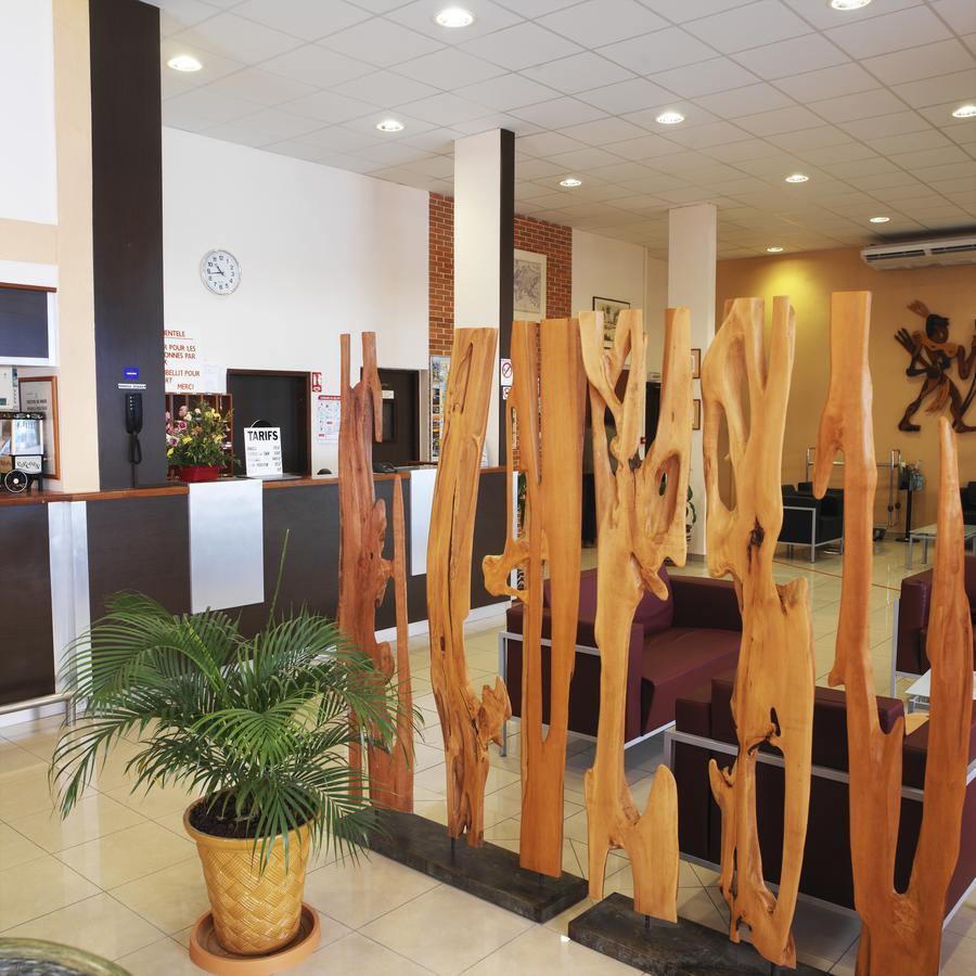 Central Hotel 卡宴 外观 照片